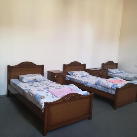 Noy Hostel 耶烈万 外观 照片
