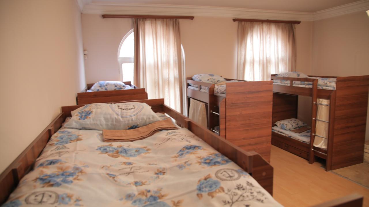 Noy Hostel 耶烈万 外观 照片