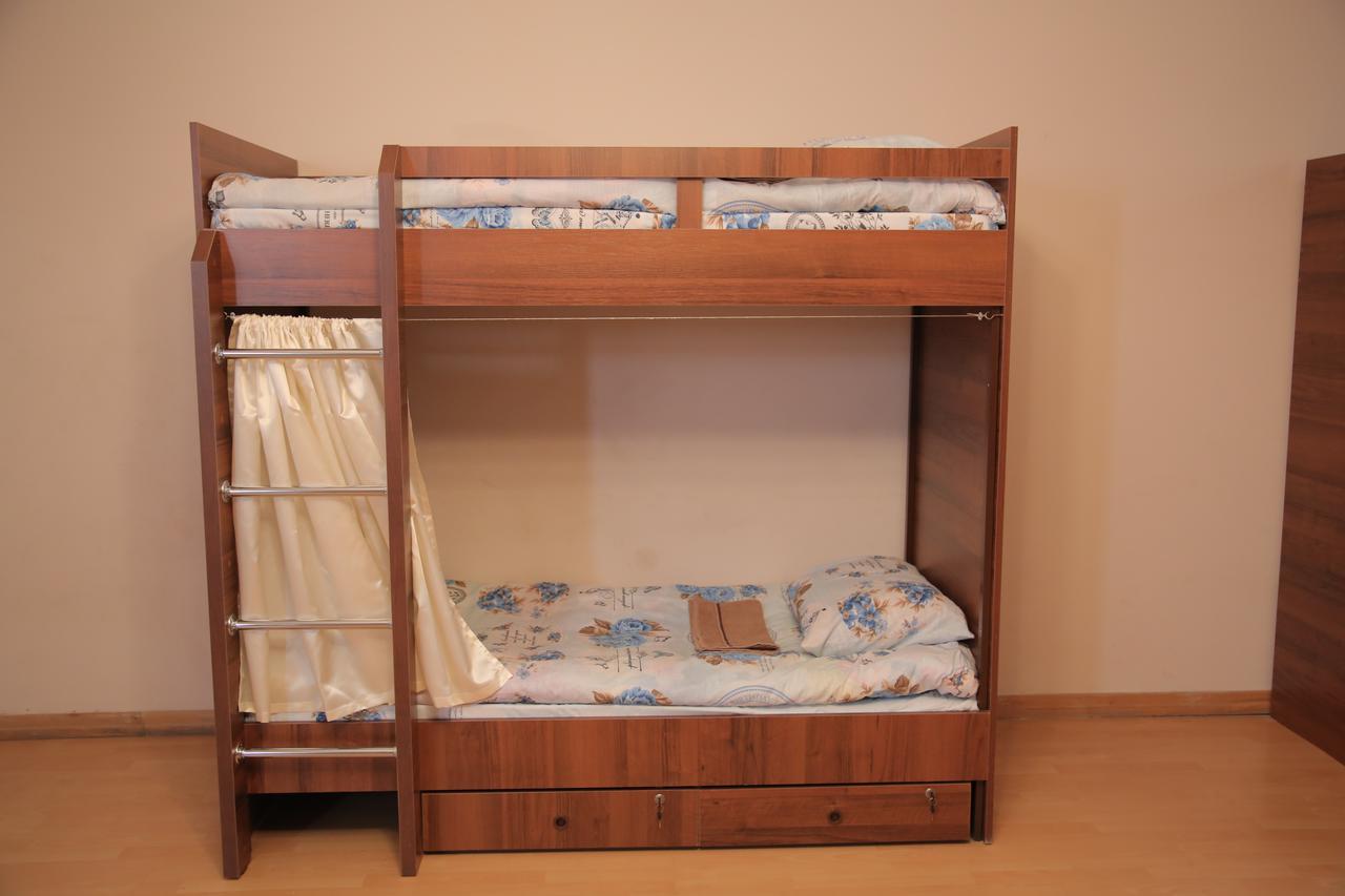 Noy Hostel 耶烈万 外观 照片