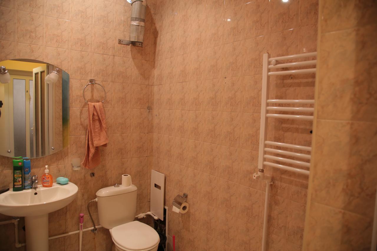 Noy Hostel 耶烈万 外观 照片