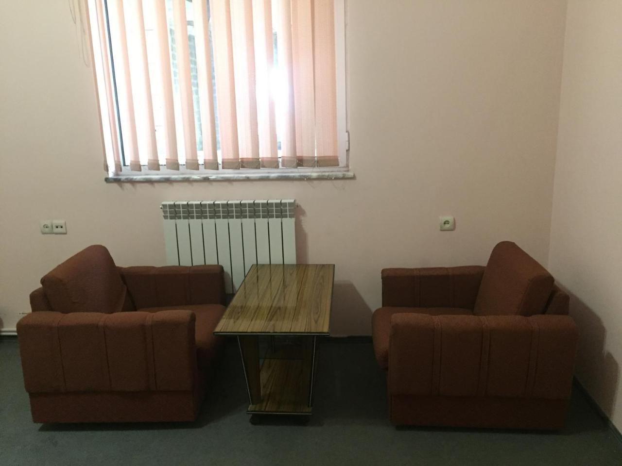 Noy Hostel 耶烈万 外观 照片