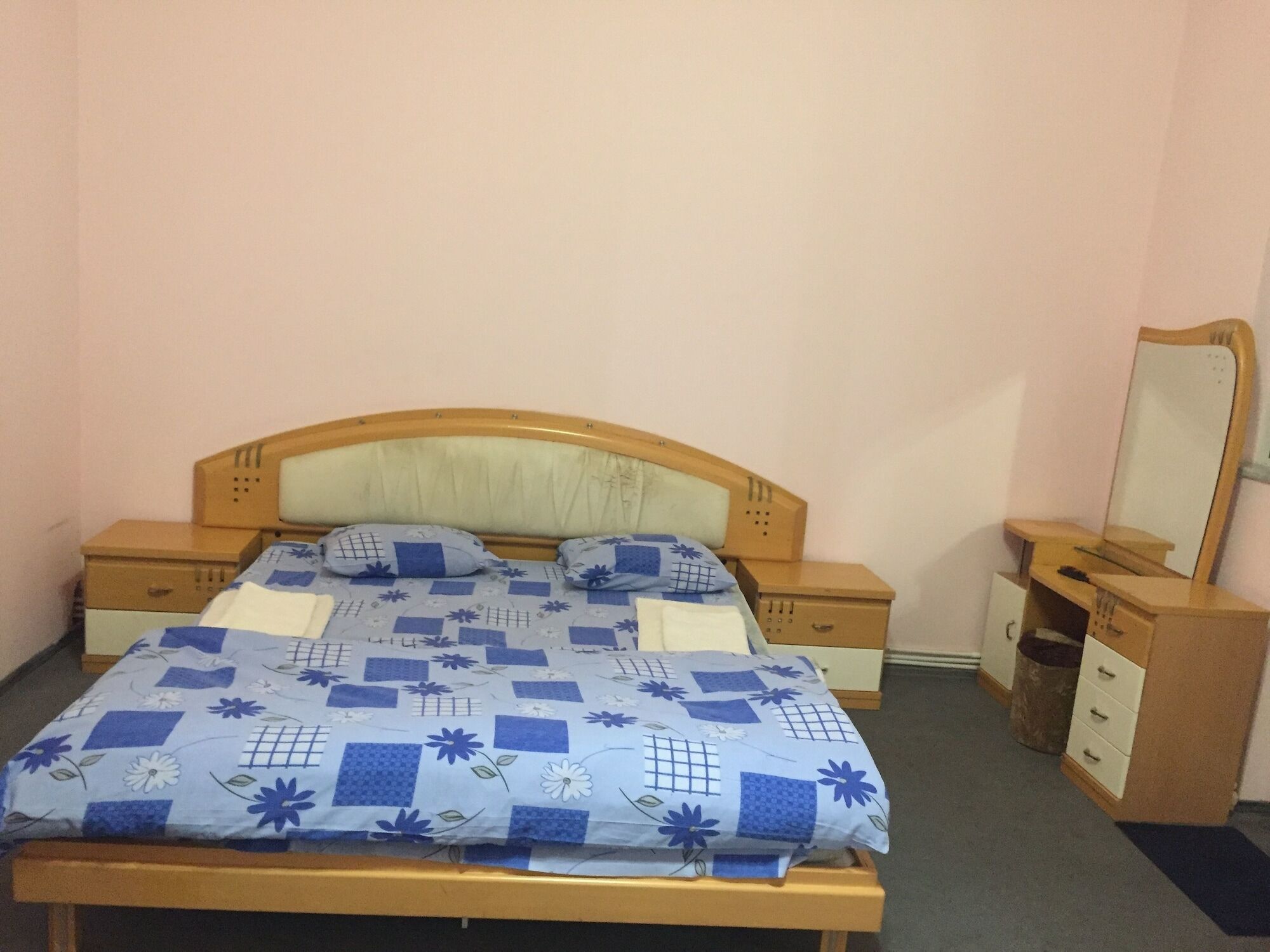 Noy Hostel 耶烈万 外观 照片
